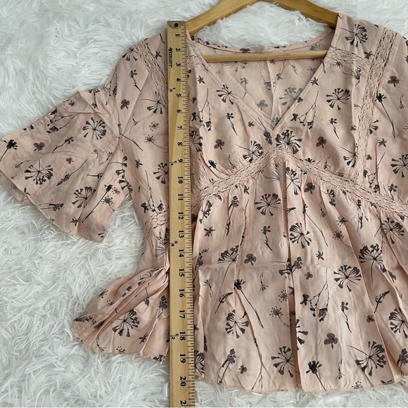 Melrose And Market Floral Babydoll Top Womens Small Petite Blush Short Sleeve - Picture 7 of 8